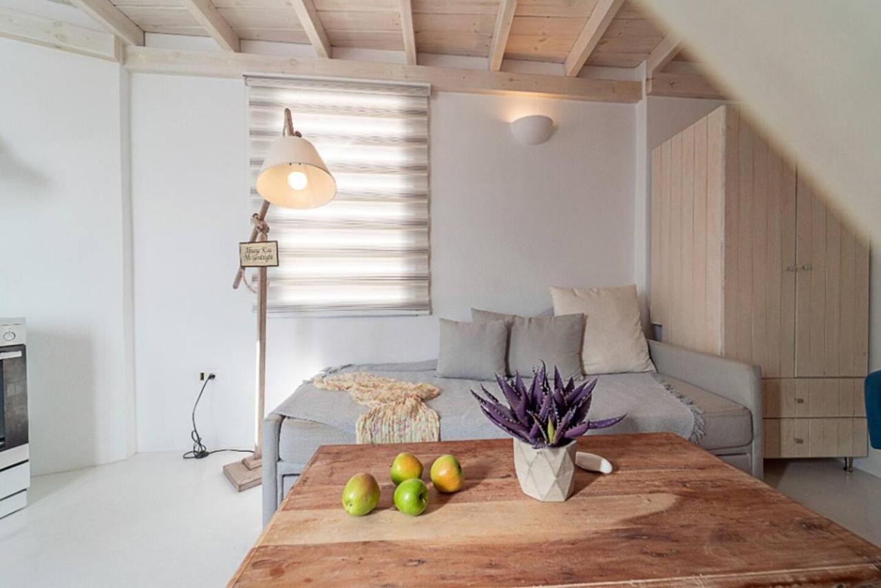 Santorita Suites Akrotírion エクステリア 写真