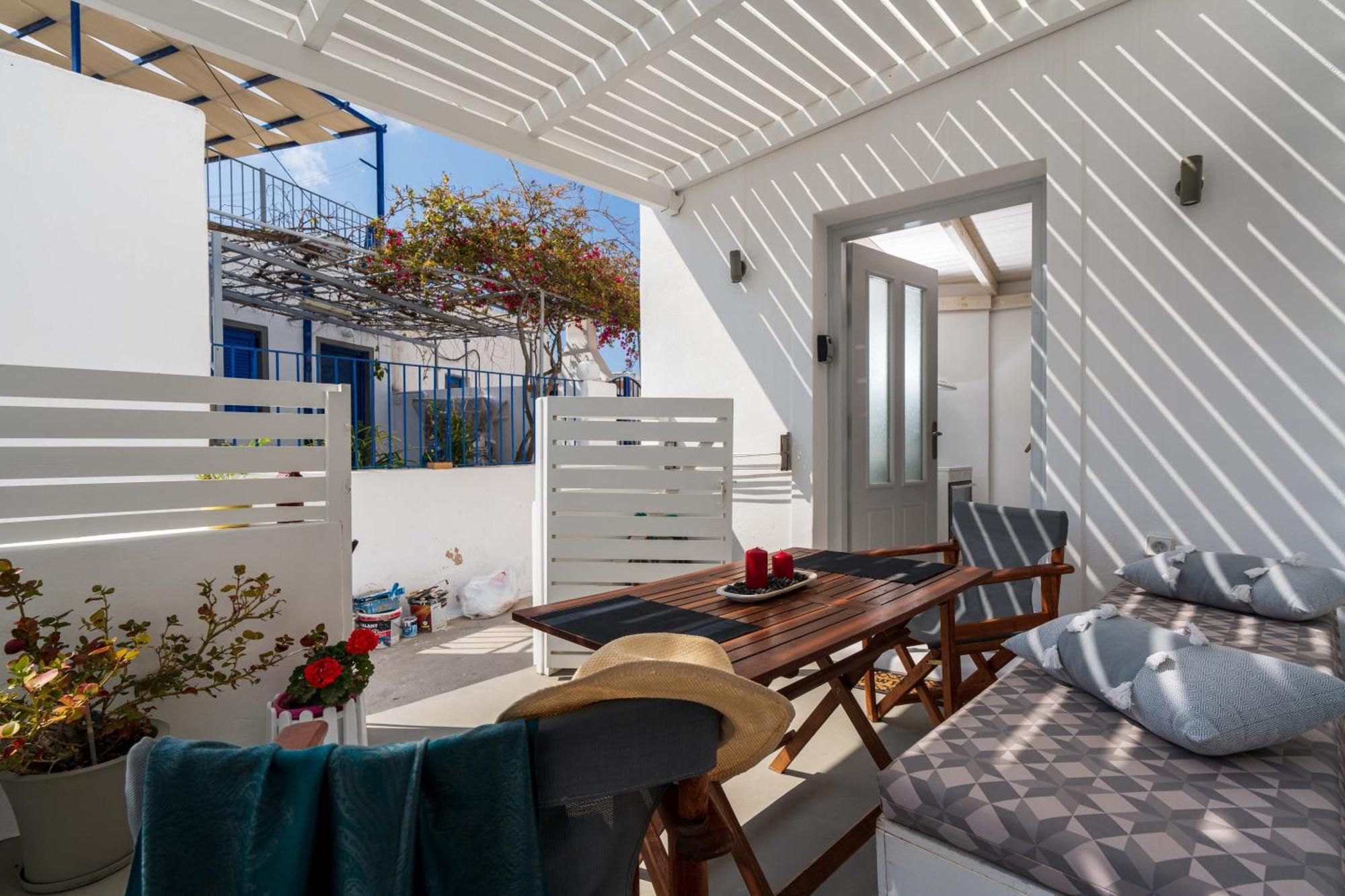 Santorita Suites Akrotírion エクステリア 写真