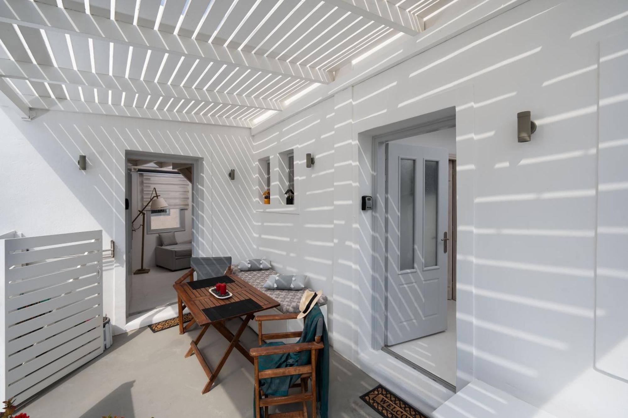 Santorita Suites Akrotírion エクステリア 写真