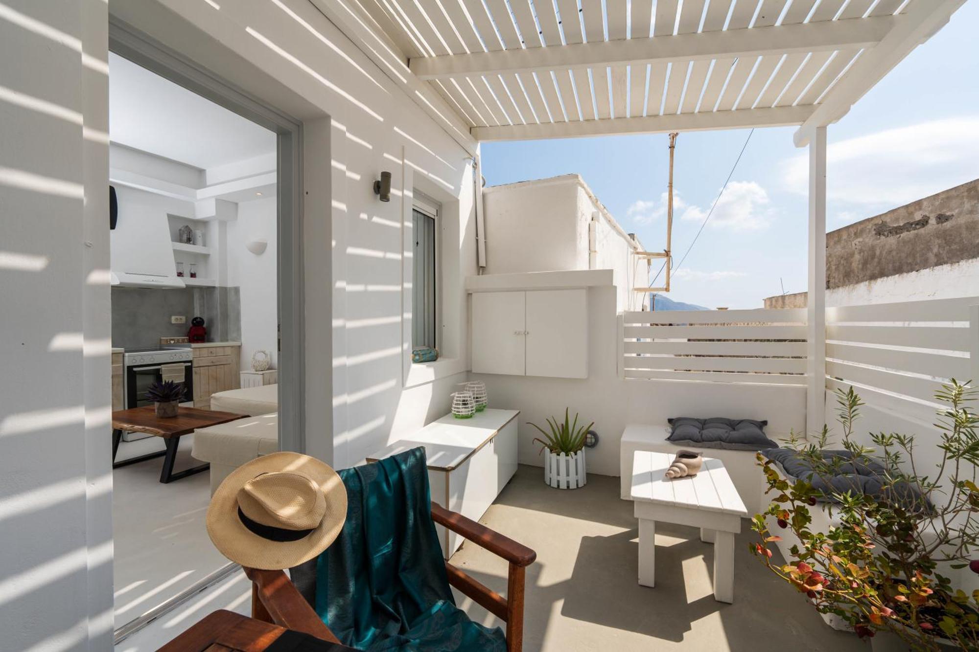 Santorita Suites Akrotírion エクステリア 写真