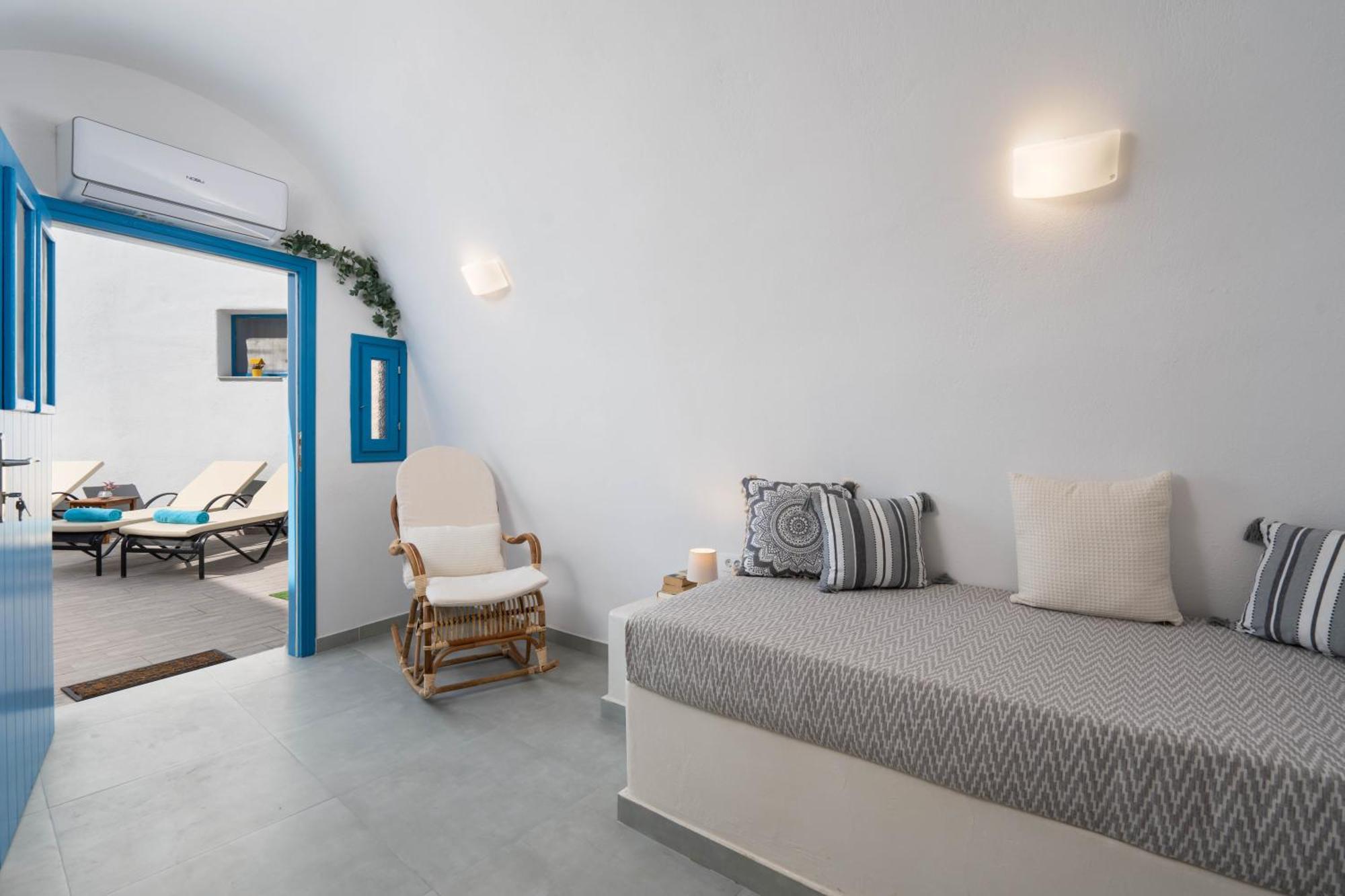 Santorita Suites Akrotírion エクステリア 写真