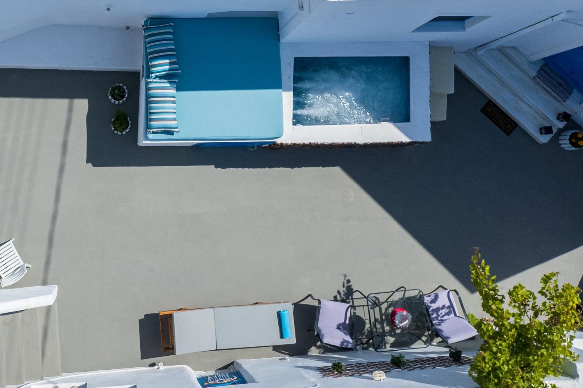 Santorita Suites Akrotírion エクステリア 写真